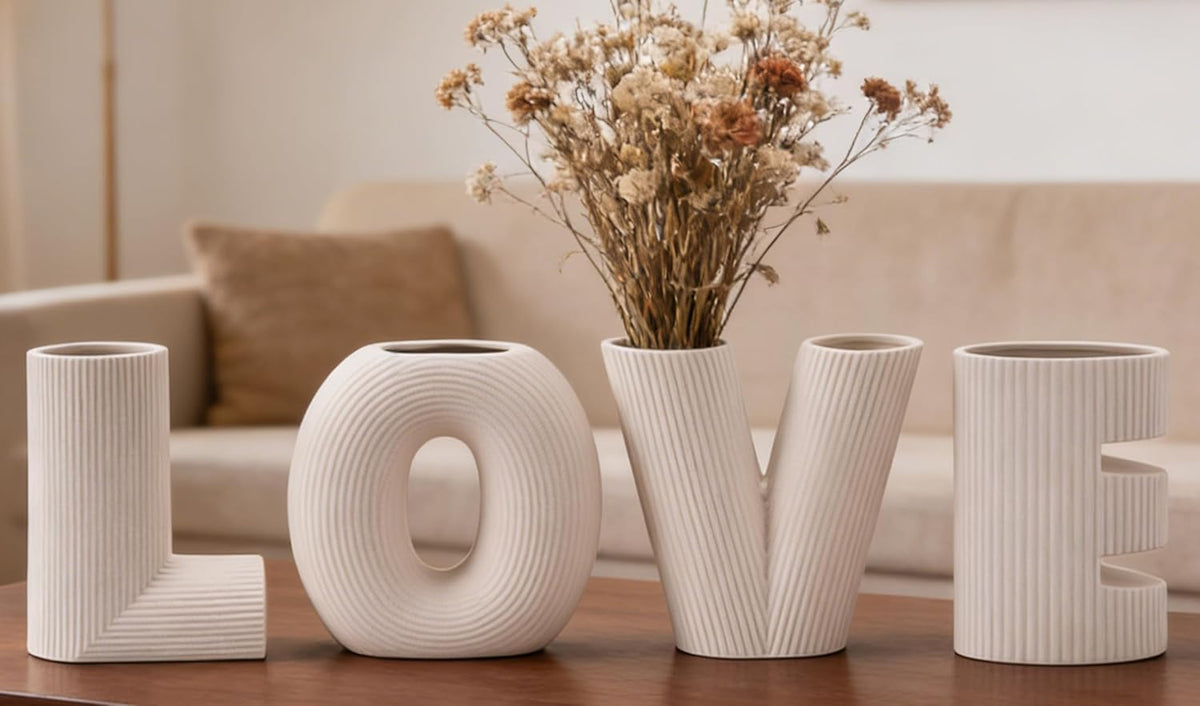 Vases Lettres "LOVE" en Céramique Émaillée – Décoration Moderne et Romantique 💞