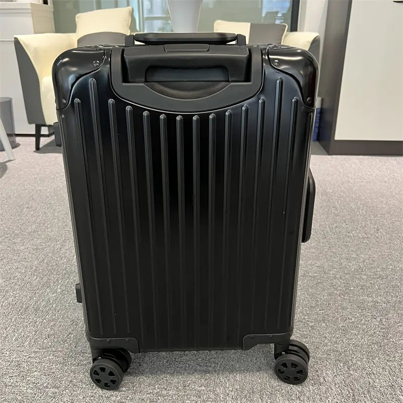 Valise Cabine Rigide en Aluminium – Design Premium et Sécurité Renforcée