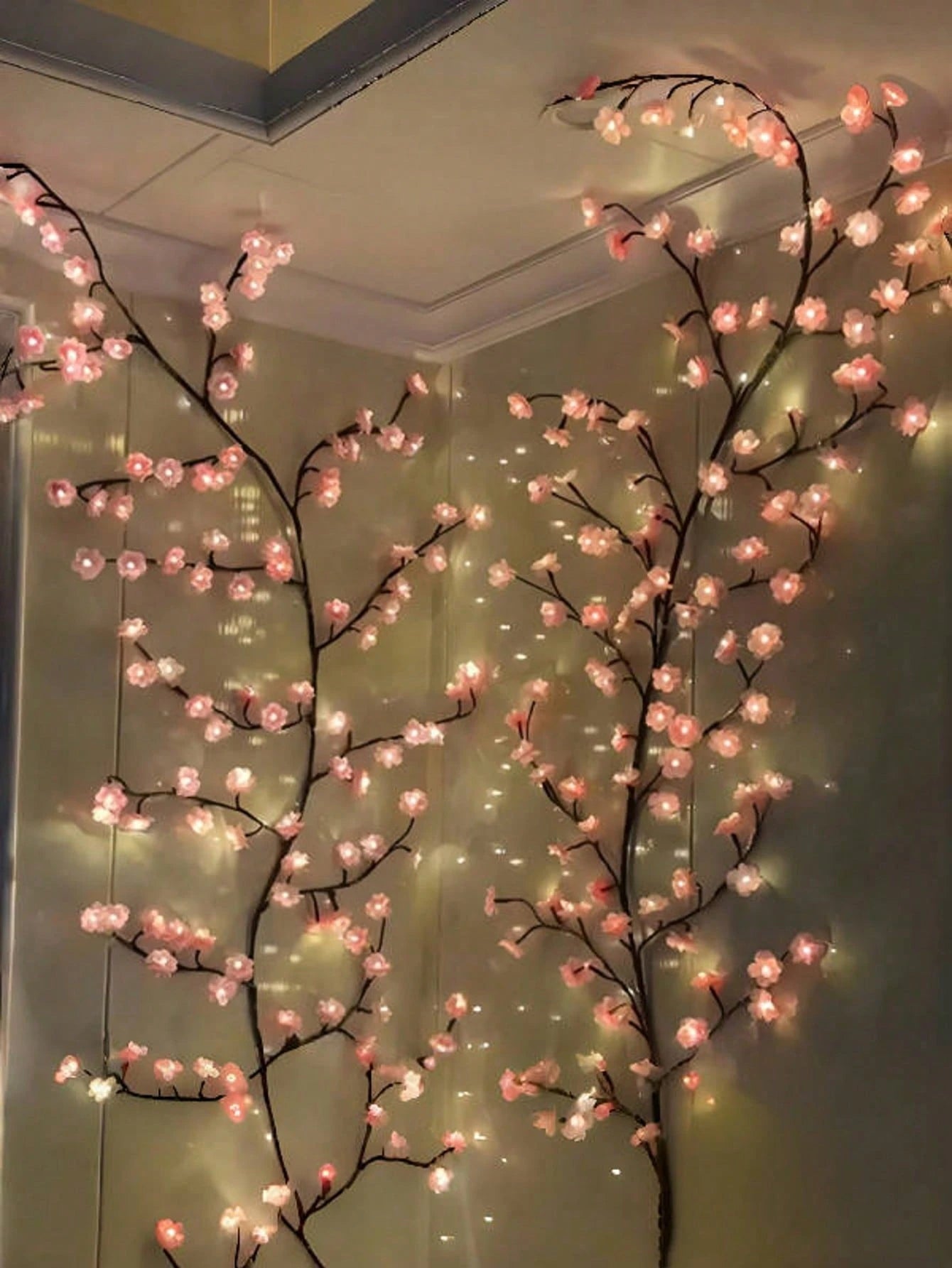 NESTO🌸Lampe LED décorative en forme de branche fleurie pour mur et intérieur. Ambiance chaleureuse, design élégant et lumière douce pour chambre, salon ou bureau