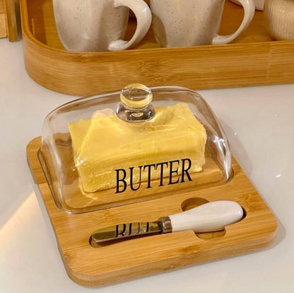 Beurrier avec couvercle en verre et plateau en bambou