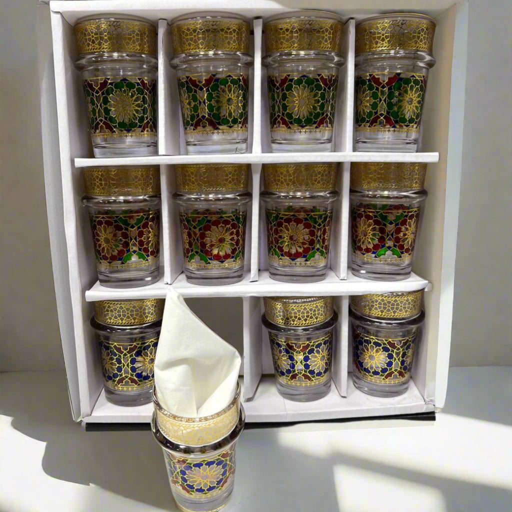 12 Verres à Thé Marocains Décorés à la Main – Élégance et Tradition