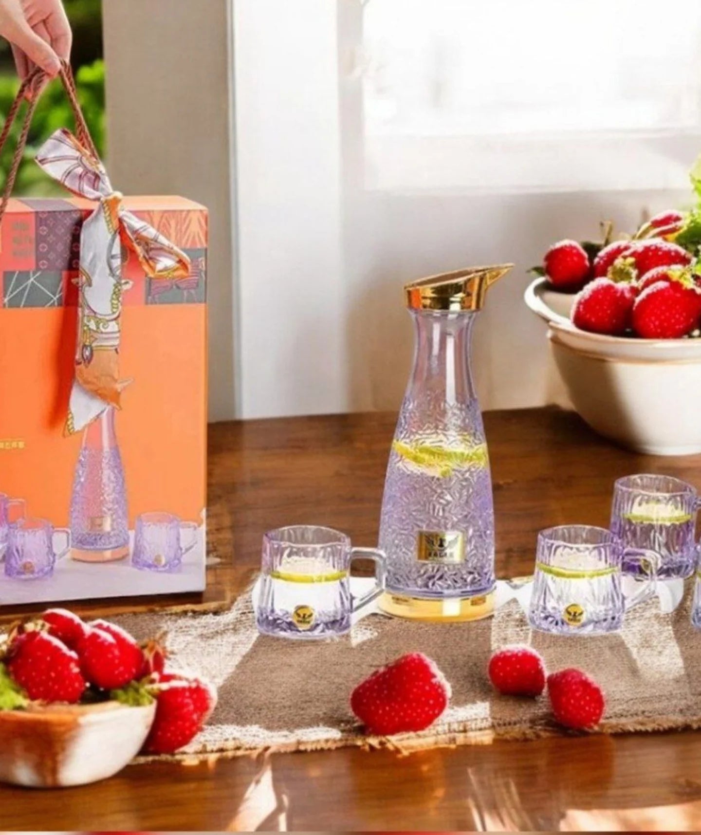 NESTO🥤 Ensemble Carafe en Verre Violet avec 4 Tasses Élégantes