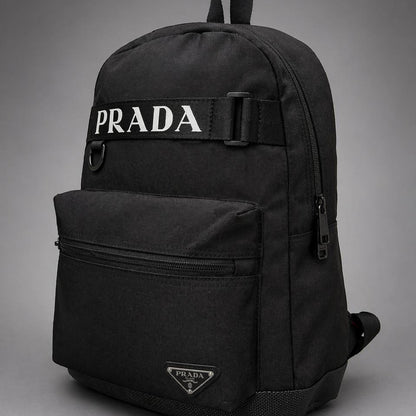🎒 Sac à Dos Urbain Rouge & Noir – Élégant, Pratique et Moderne