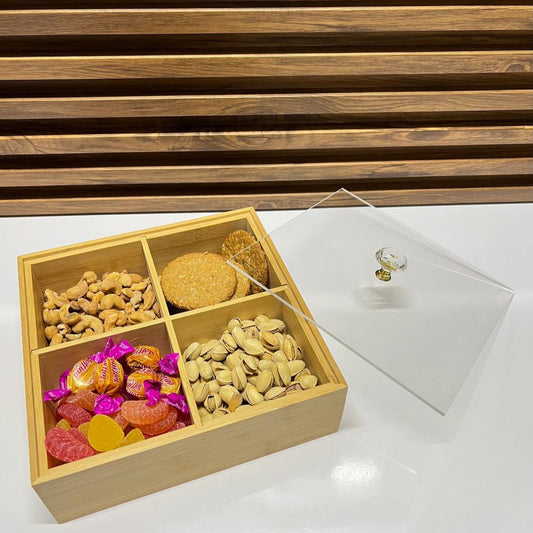 Plateau Carré en Bambou à 4 Compartiments avec Couvercle