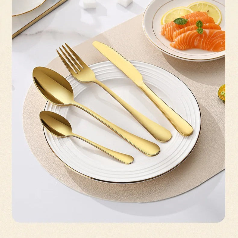 Ensemble de couverts en acier inoxydable, transparent en forme de fleur sa dorée