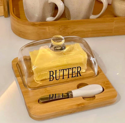 Beurrier avec couvercle en verre et plateau en bambou