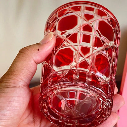 Verre Rouge Transparent en Relief – 310 ml, Style Rétro Élégant