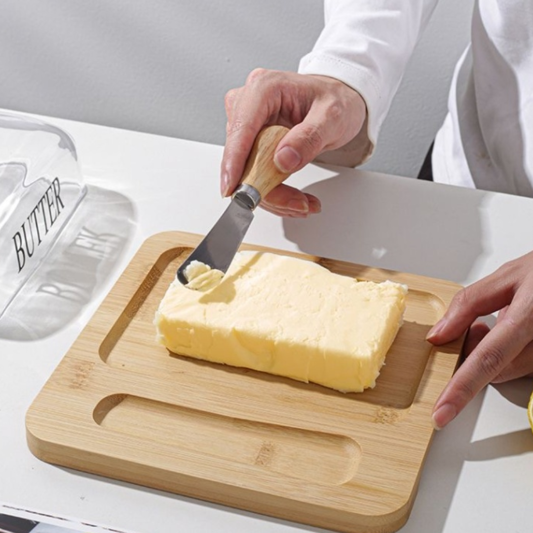 Beurrier en verre avec couvercle